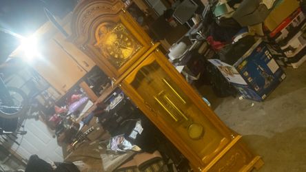 Daniel Dakota grandfather clock