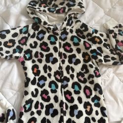 Onesie Time Kids /4T / Hoodie / 5.00