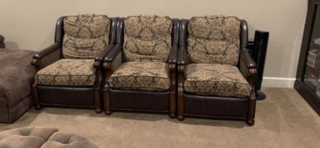 GORGEOUS HIGH END BAERS FINE FURNITURE ZERO WALL RECLINERS