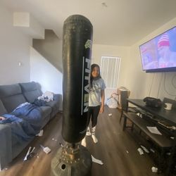 Freestanding Punching Bag Heavy Boxing Bag awith Suction Cup Base