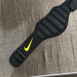 Nike lifting belt Size large 