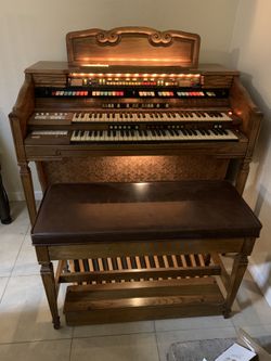 Hammond Colonnade antique organ