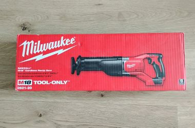 Milwaukee M18 18V Lithium-Ion Cordless SAWZALL Reciprocating Saw (Tool-Only)