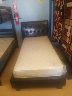Twin size bed with mattress and two speaker with Bluetooth