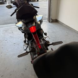 2025 Yamaha YZF-R7