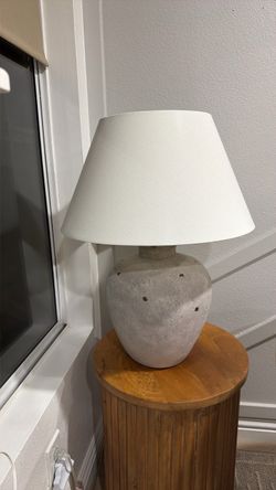 Table lamp
