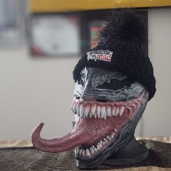 BLACK & GLITTER SYMBIOTIC MUSIC  BEANIE 