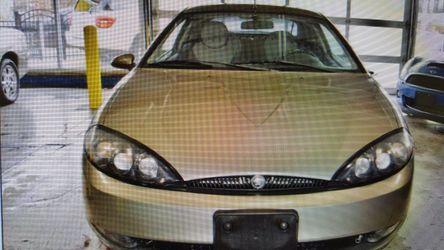 2000 Mercury Cougsr 2dr V6 Hatchback