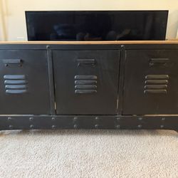 Industrial-style Bench