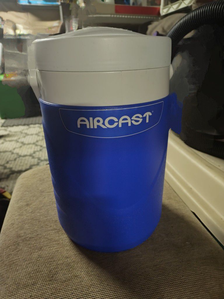 Aircast Knee Cryo IC Cooler And Cuff