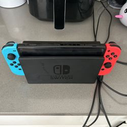 Nintendo Switch with Charger 25GB