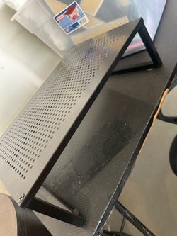 Laptop stand