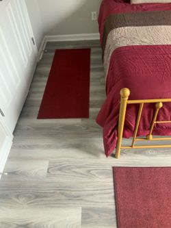 Full size bed