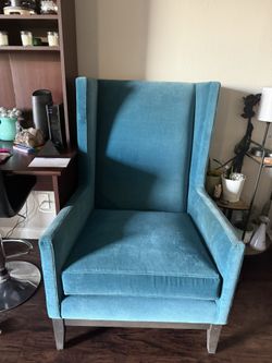 Beautiful Blue Velvet Chair ๐ช ๐