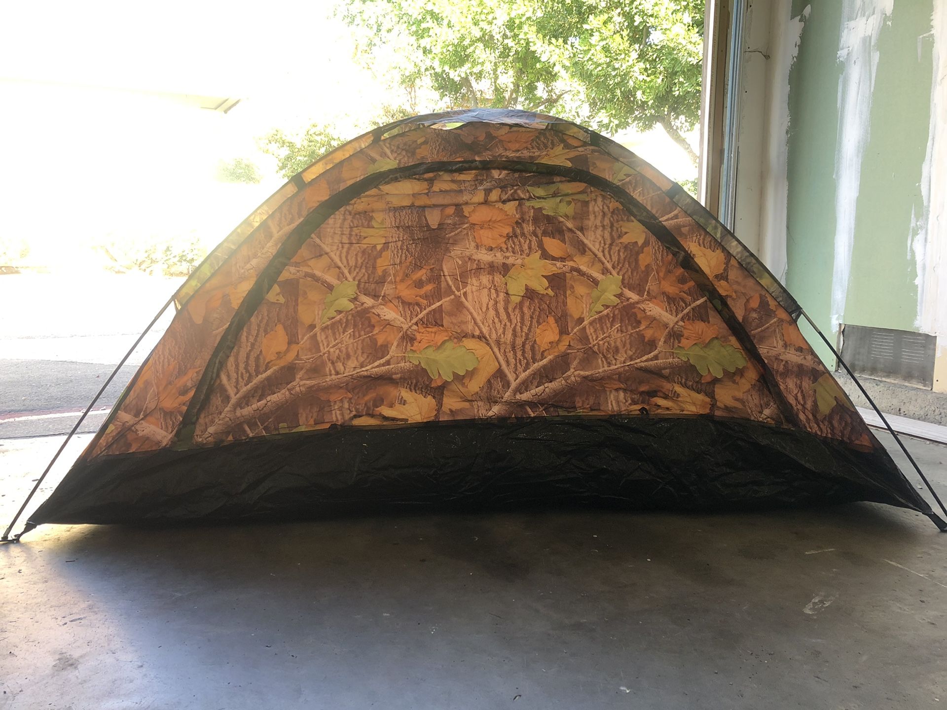 Day use/ Warm weather camping tent