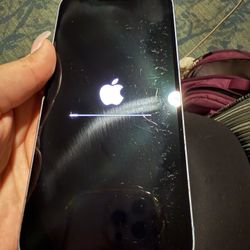 200 Firm UNLOCKED iPhone 14 Plus 26.0 IOS 