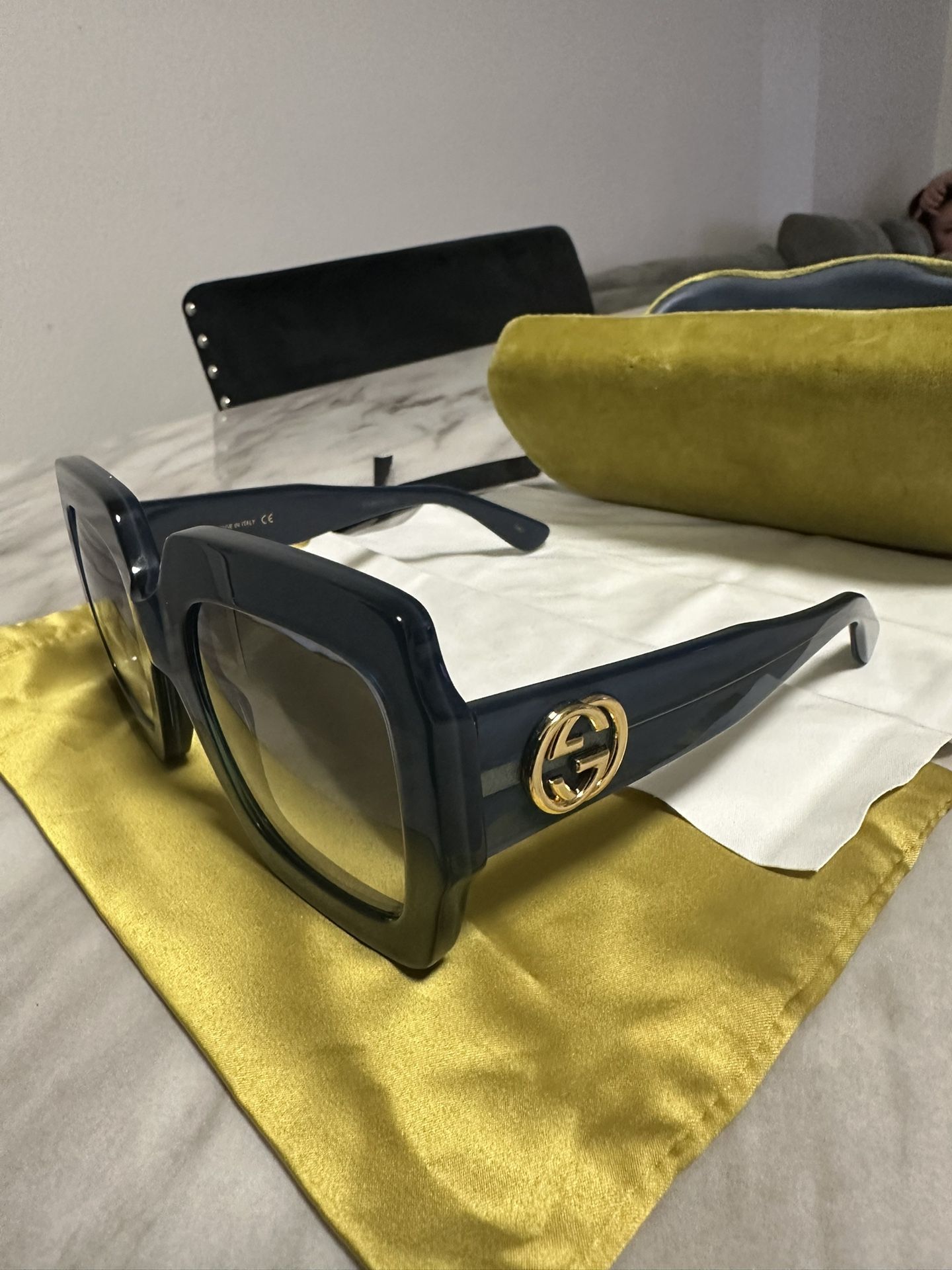 BRAND NEW GUCCI SUNGLASSES FOR WOMAN **100%AUTHENTIC**