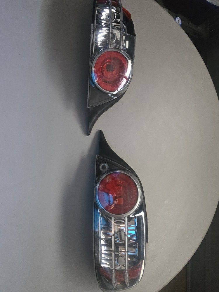 04-08 Mazda RX-8 Rear Taillights