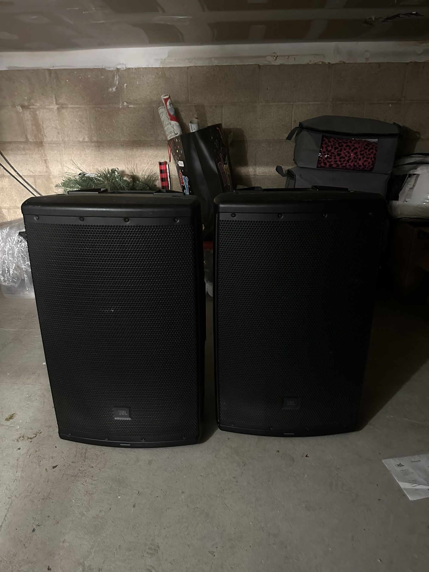 Pair of JBL EON 615