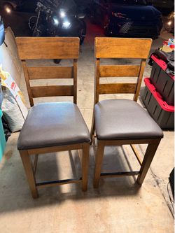 2 bar/ island chairs