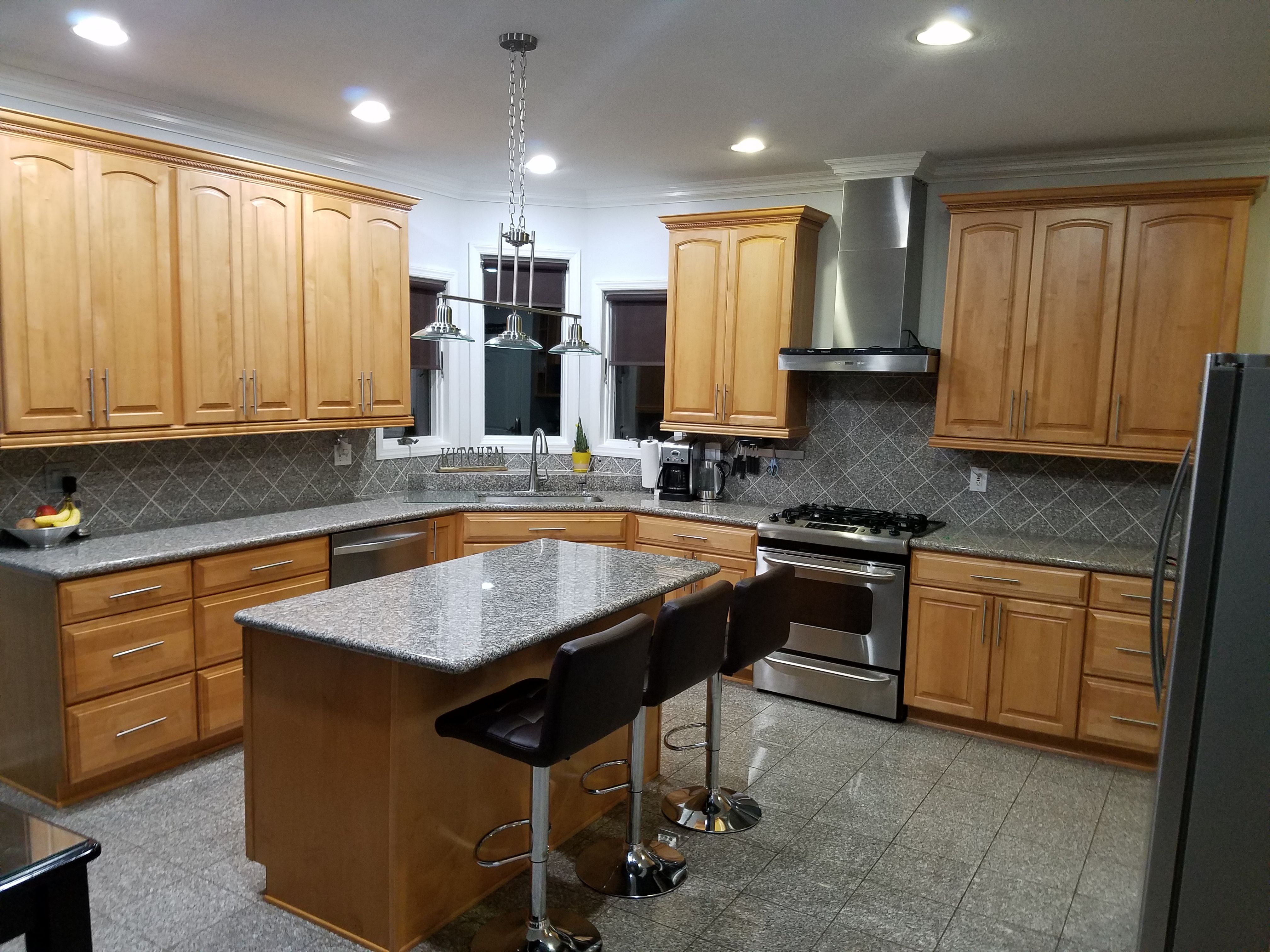 Like new Kraftmaid maple honey spice kitchen cabinets