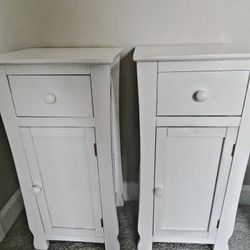 2 Nightstands