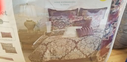 7 PCS bedset in new package comforters and Daybed