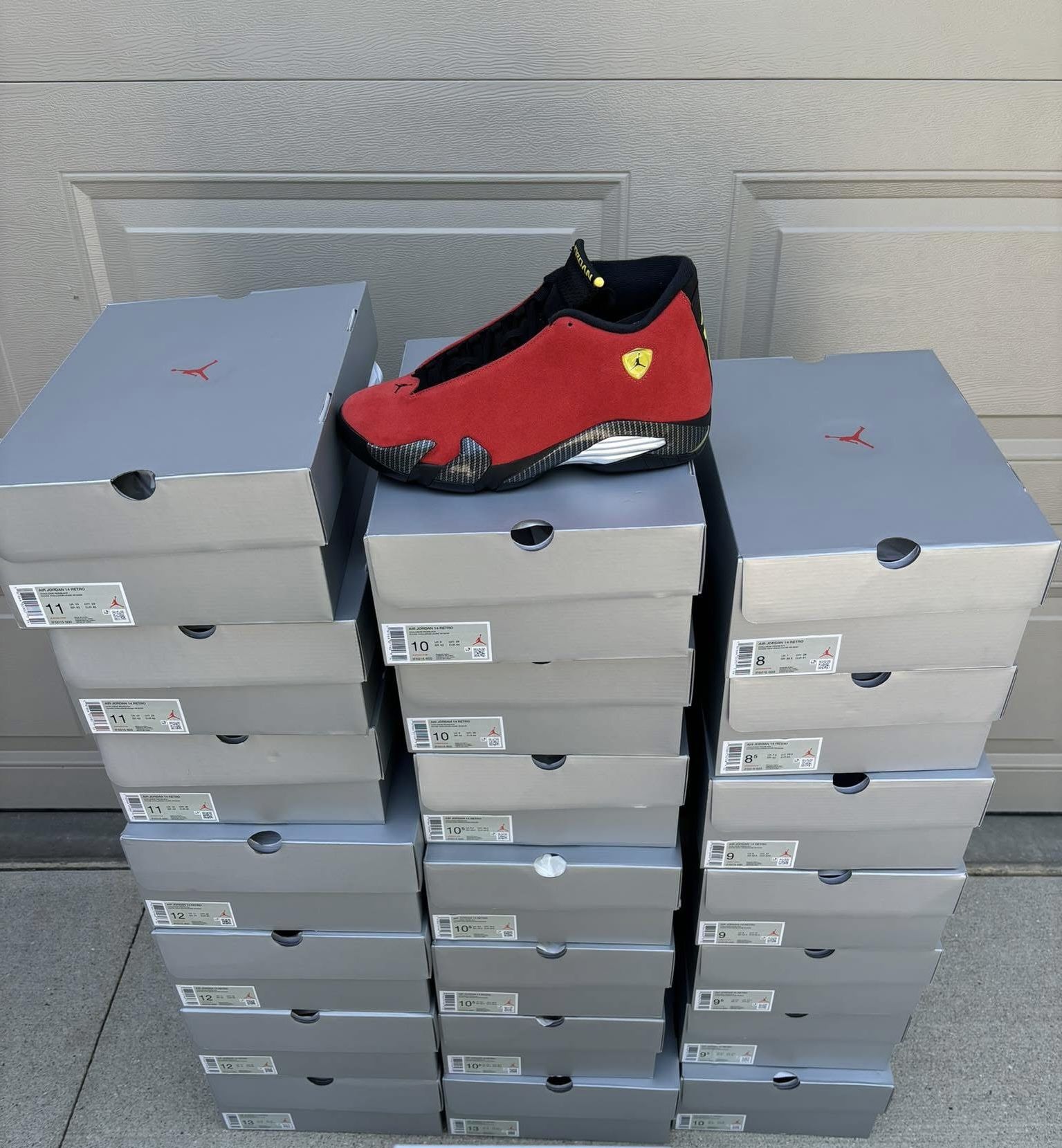 Air Jordan 14 Ferrari
