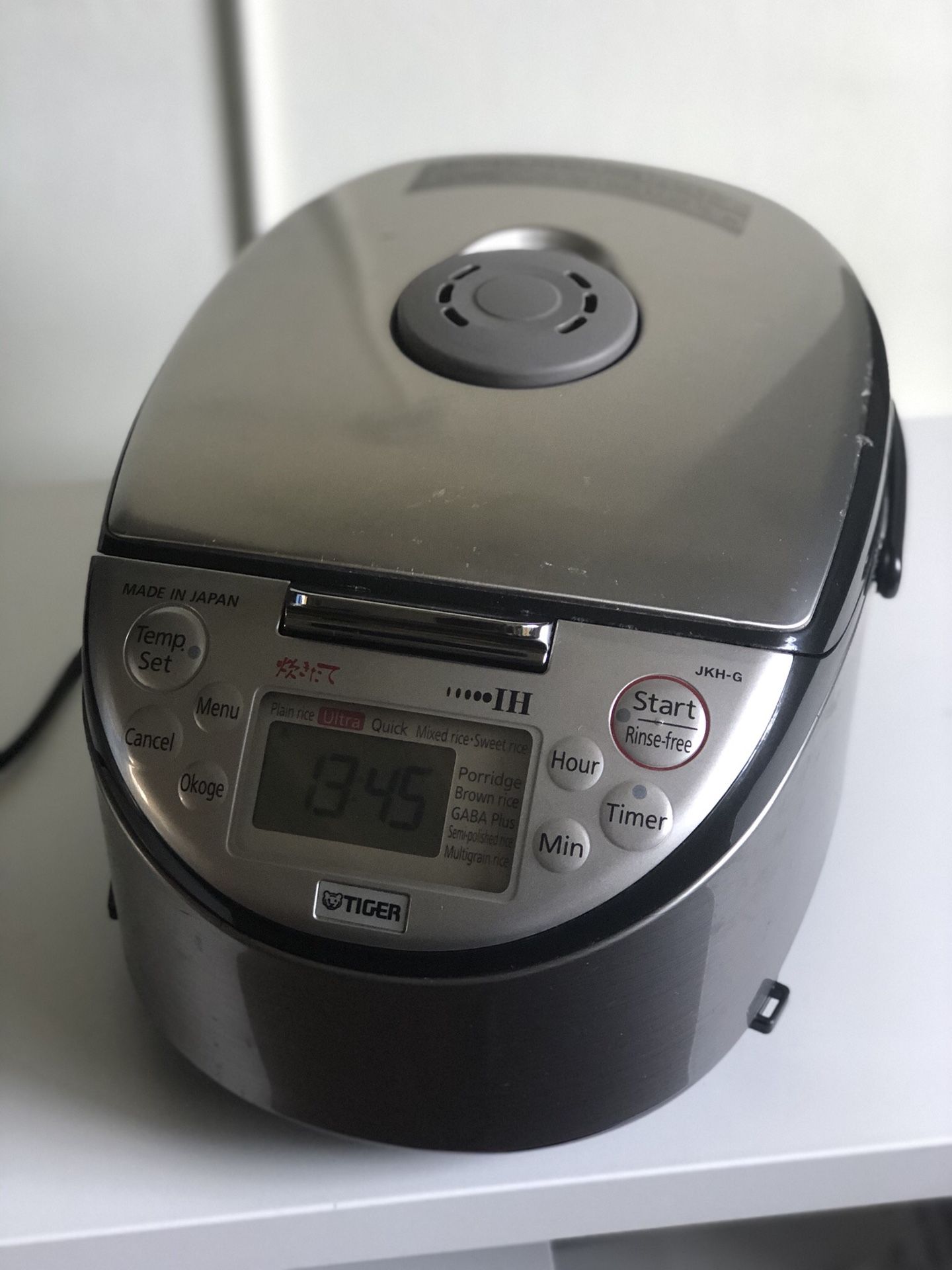 Tiger IH Rice Cooker JKH-G 5.5 Cups