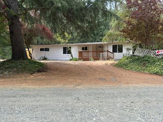 Three bedroom rambler Shelton, Washington for sale
