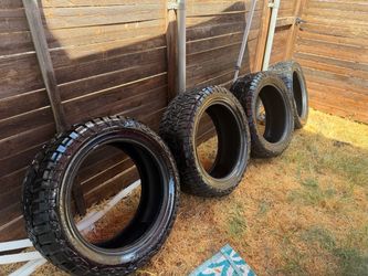 Tires 295 / 50r / 22 Evolux