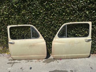 1(contact info removed) Fiat 600 Doors