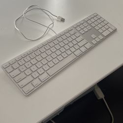 Apple Aluminum Wired Keyboard