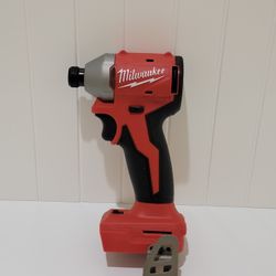 M18 Milwaukee Brushless Impact Driver