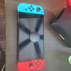 Nintendo Switch, Blue and Red