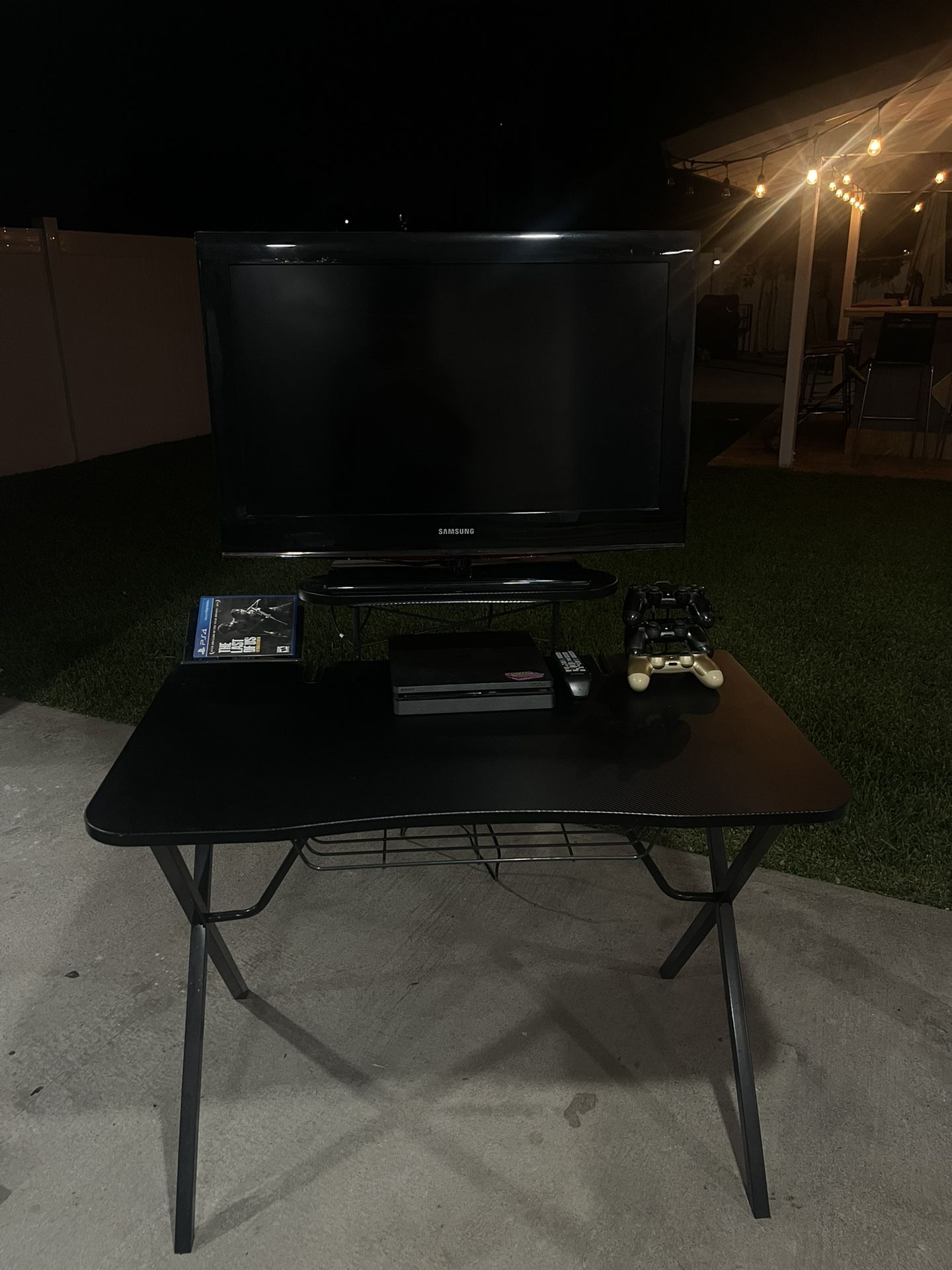 PS4 GAMING SET UP