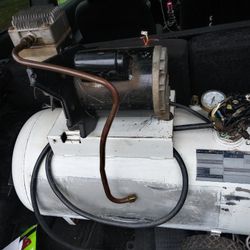 Harrison Hauster 20gal Air Compressor