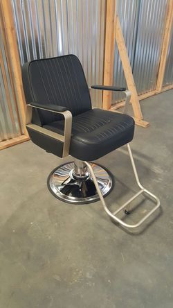 Jayden Heavy Duty Styling Chair - High Capacity Salon and Barber Chair