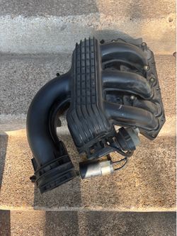 2005-2018 Nissan Frontier & Xterra Engine Intake Manifold  4.0L OEM