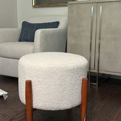 Sherpa Stool
