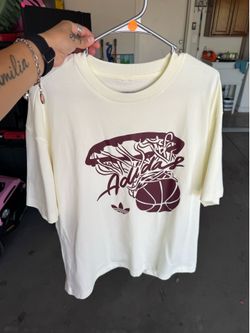 NEW Adidas Basketball Graphic T-Shirt