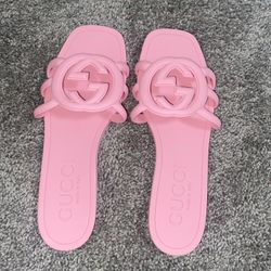 Gucci Interlocking Slide Sandal