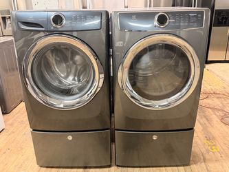 Electrolux washer dryer set