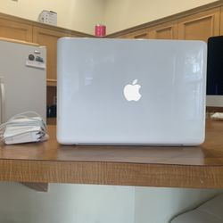 Apple Macbook 500 Gb Microsoft Office 
