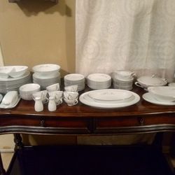 Very Nice Noritake Fine China 6314  79 Pieces