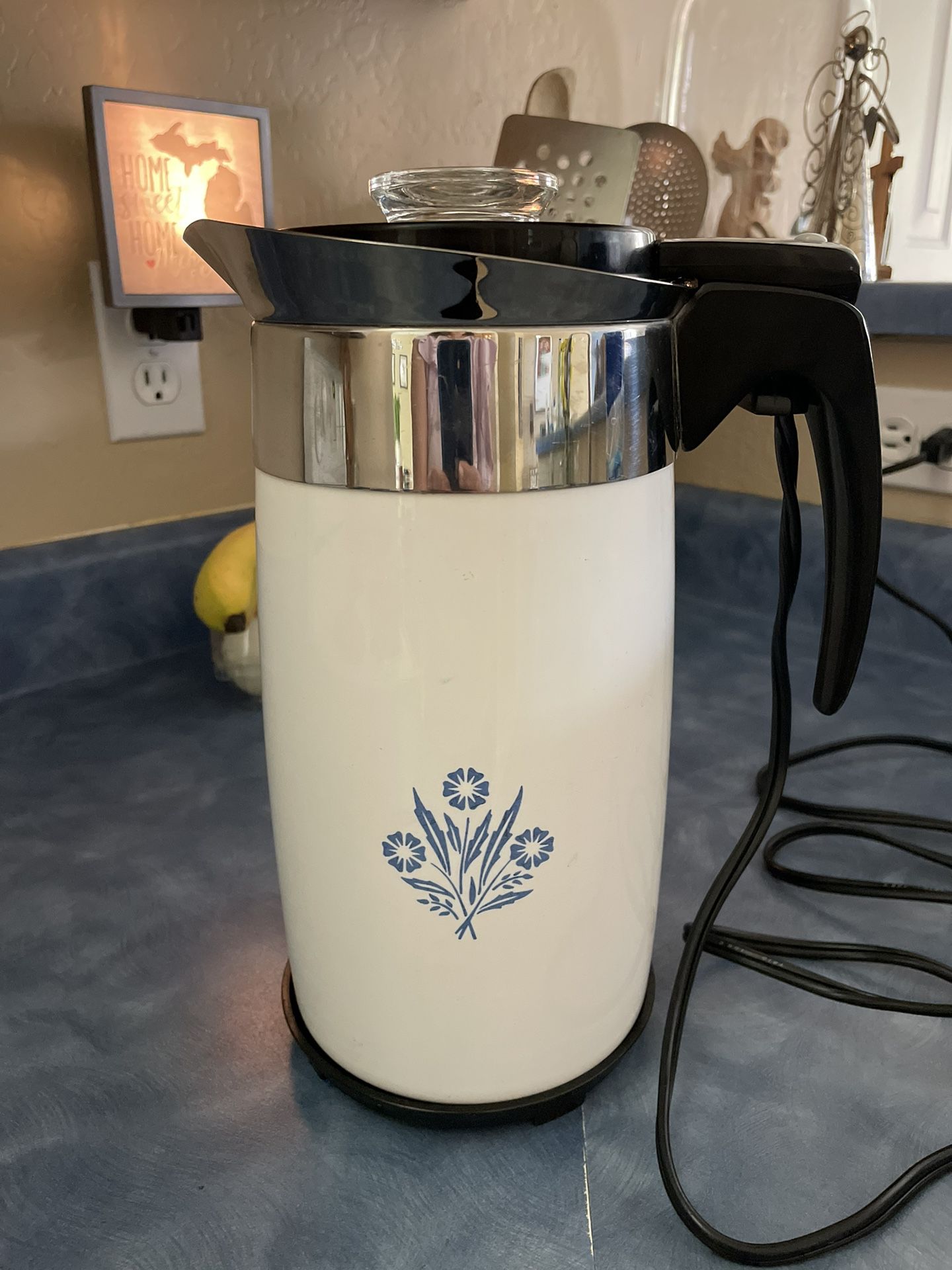 Corning Ware Floral Bouquet Coffee Percolator 9 Cup for Sale in Milpitas,  CA - OfferUp