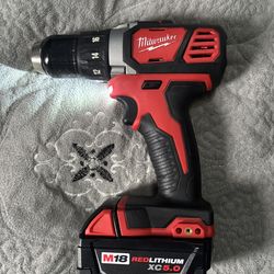 Milwaukee M18 Cordless 18 Volt 1/2” Drill Driver Tool Comes With Battery