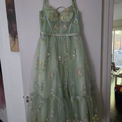 Brand New Green Floral Dress