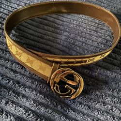Authentic Gucci Belt M
