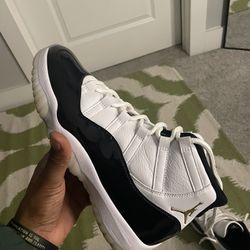 Size 10.5 Dmp Gratitude Jordan 11’s Comes W Box